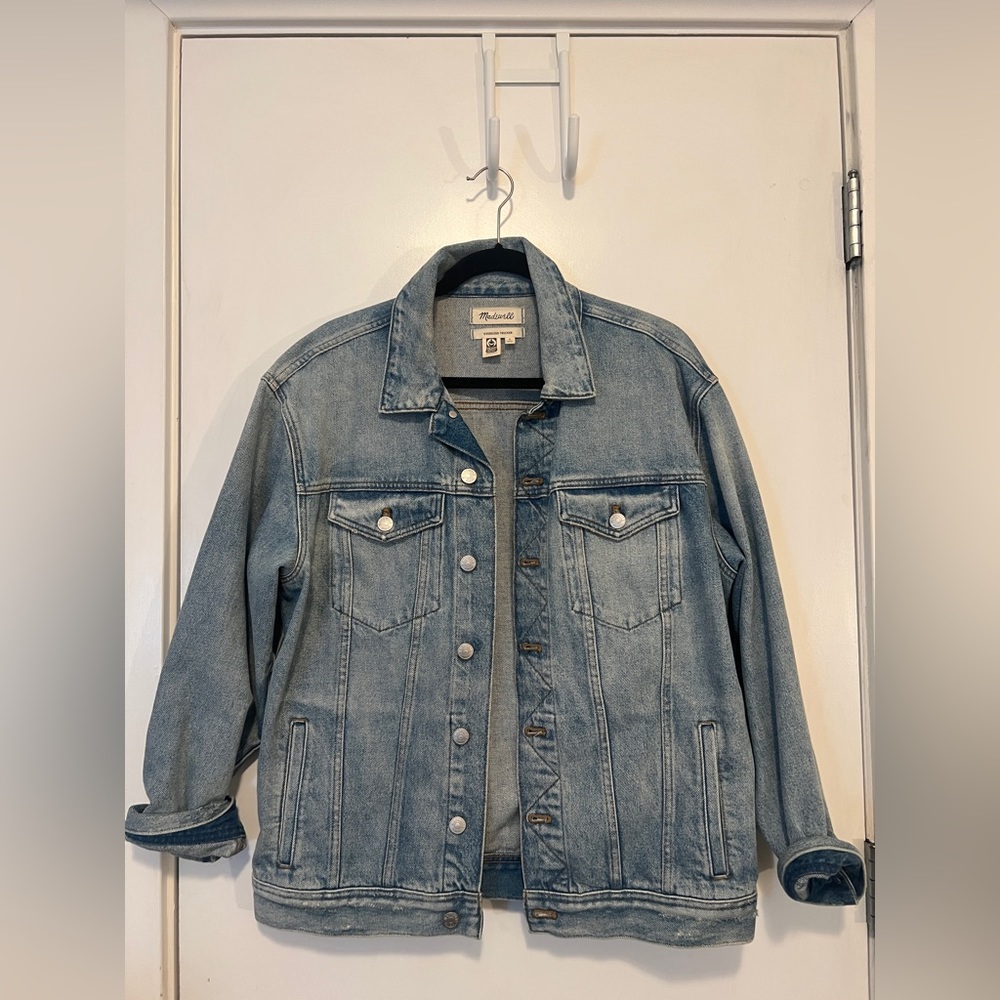 Madewell Oversized Trucker Jacket | denim | medium |oversized